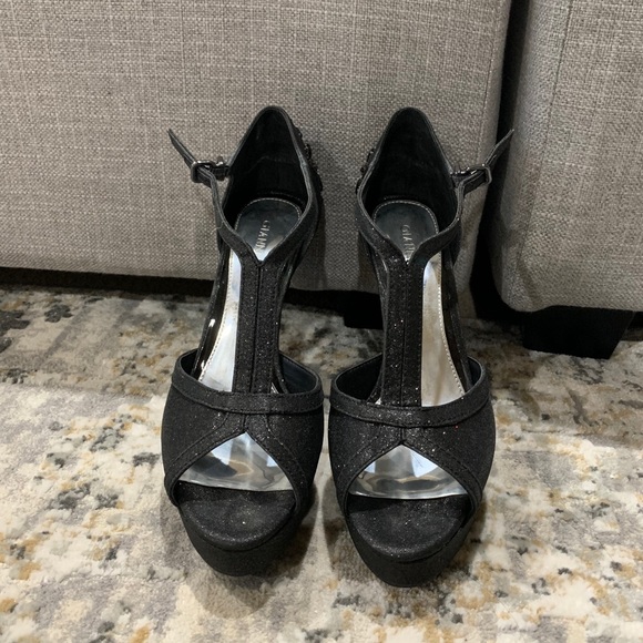 Gianni Bini black heels - Picture 2 of 6